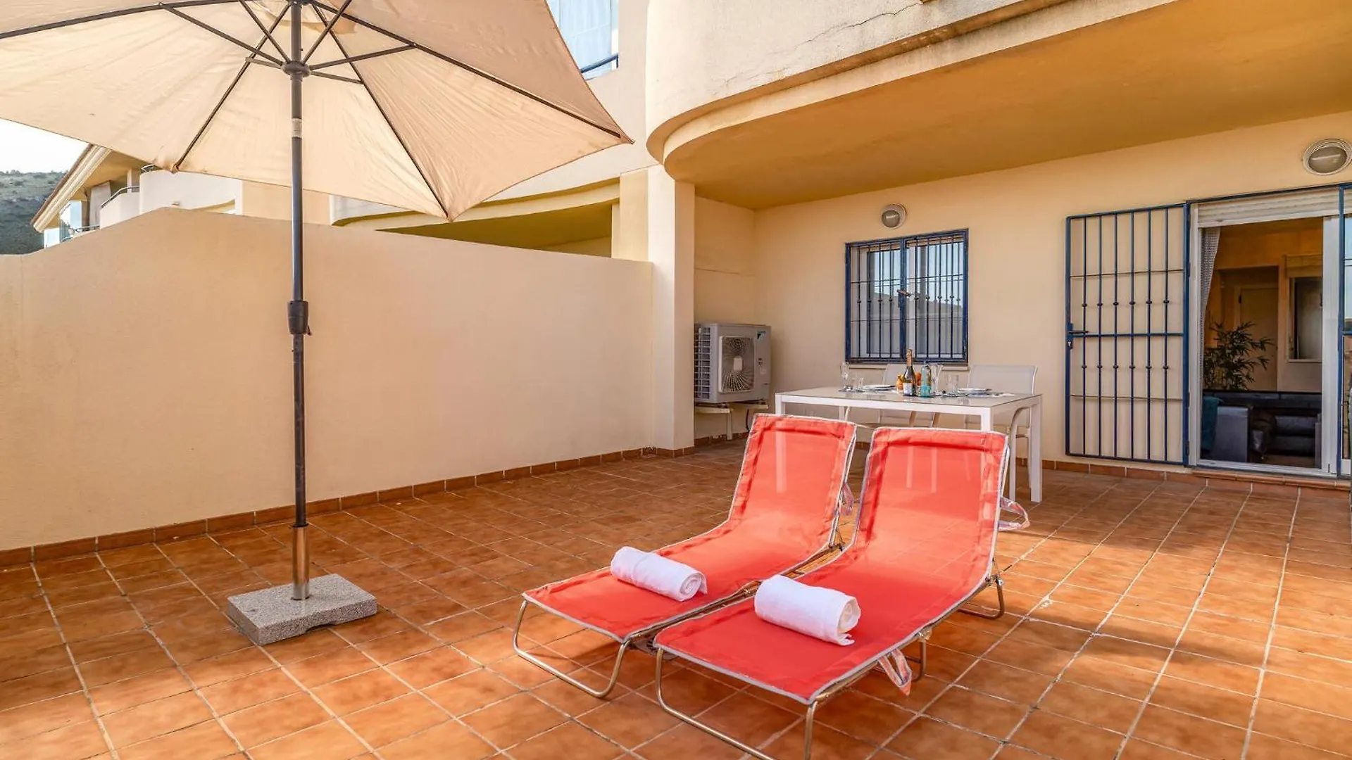 1 Bedroom Beautiful Apartment In Benalmádena