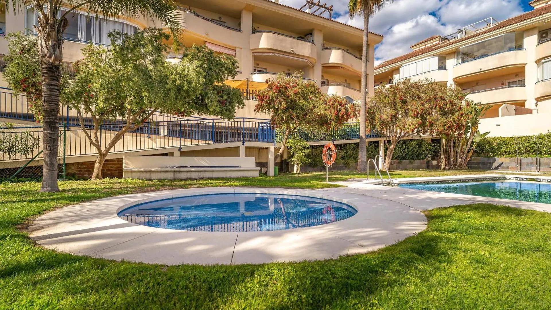 1 Bedroom Beautiful Apartment In Benalmádena