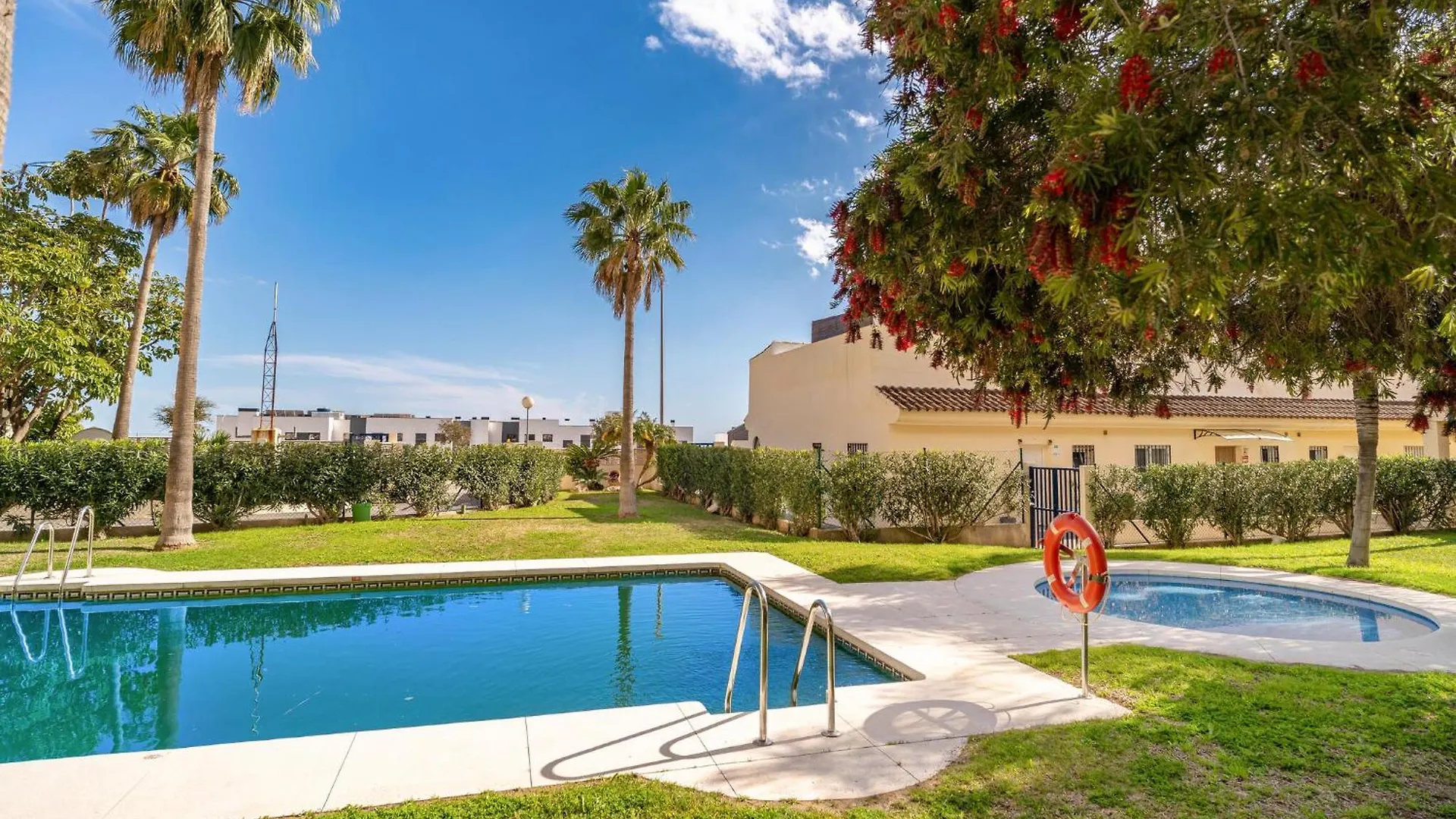 1 Bedroom Beautiful Apartment In Benalmádena